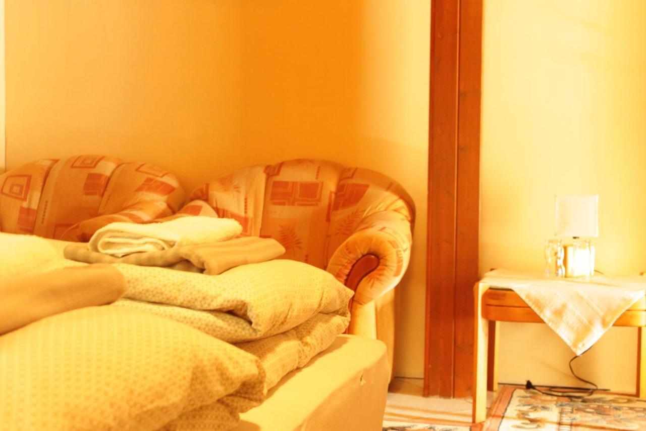 Koloska Apartmanhaz 블로톤퓌레드 외부 사진